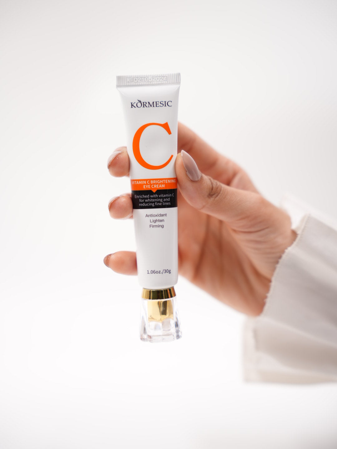 كريم العيون