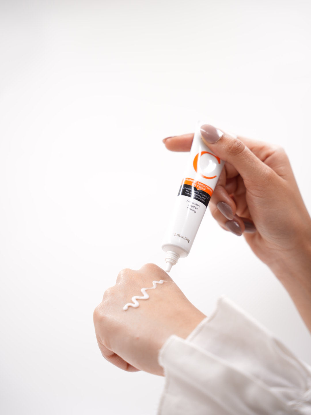 كريم العيون